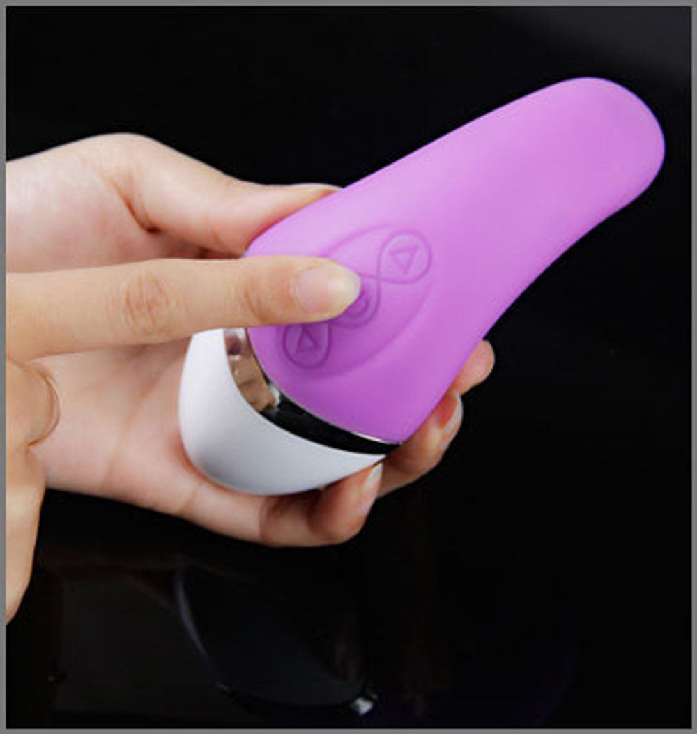 Сиреневый силиконовый вибромассажер с USB-зарядным устройством, 11 см