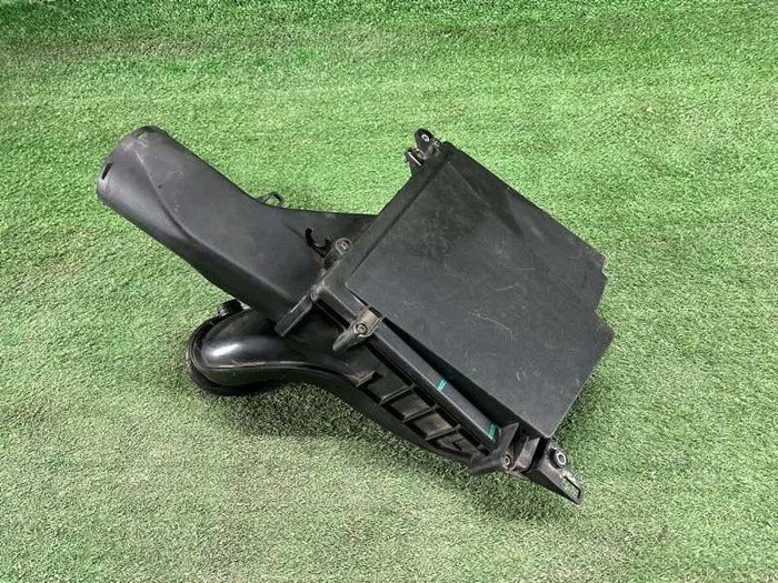 Корпус воздушного фильтра Mercedes S C217 (2013-2020)