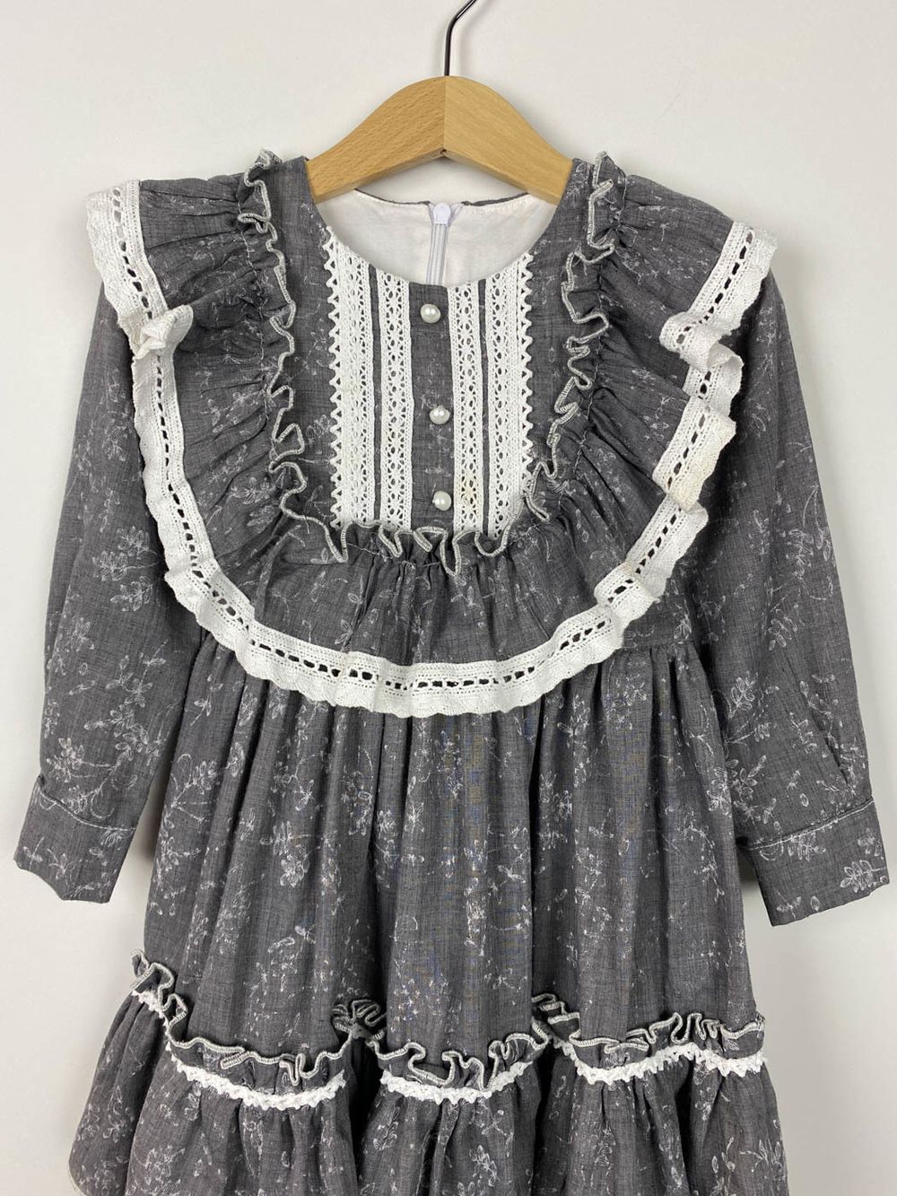 Платье и панама, 98