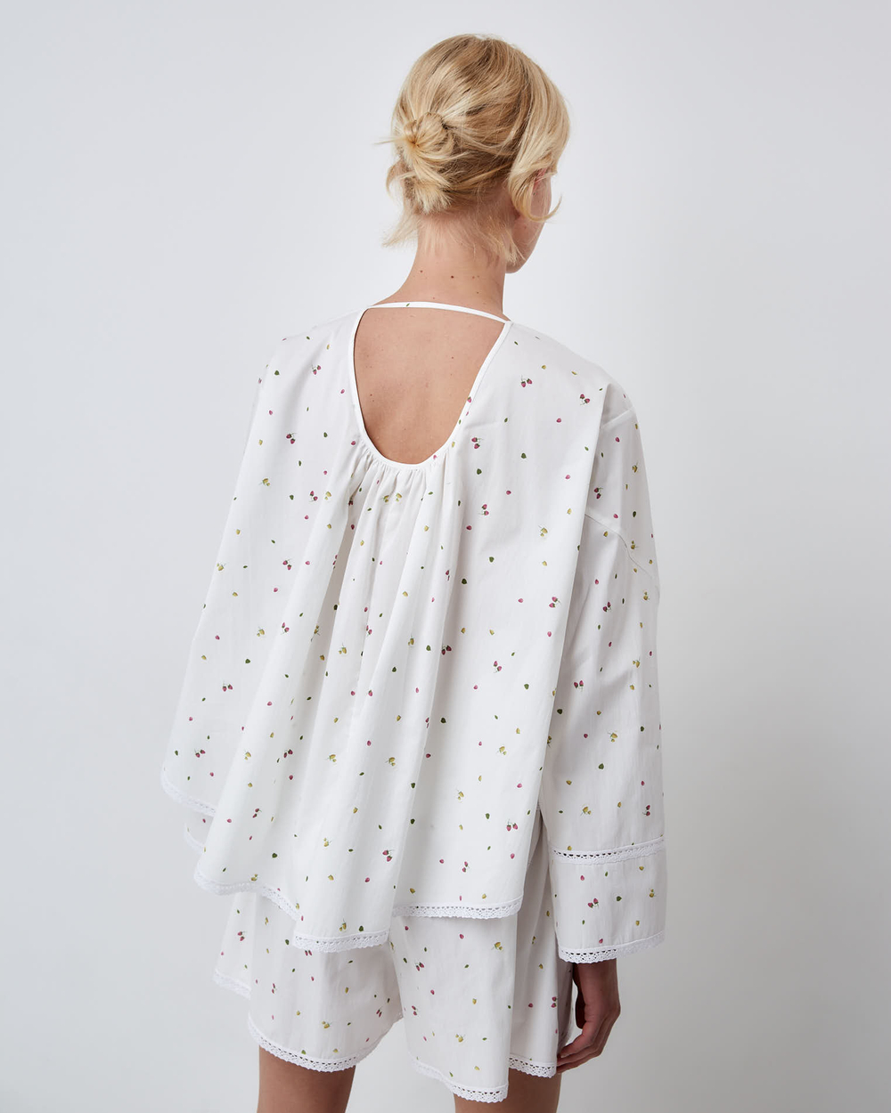 Топ из смесового хлопка малина белый