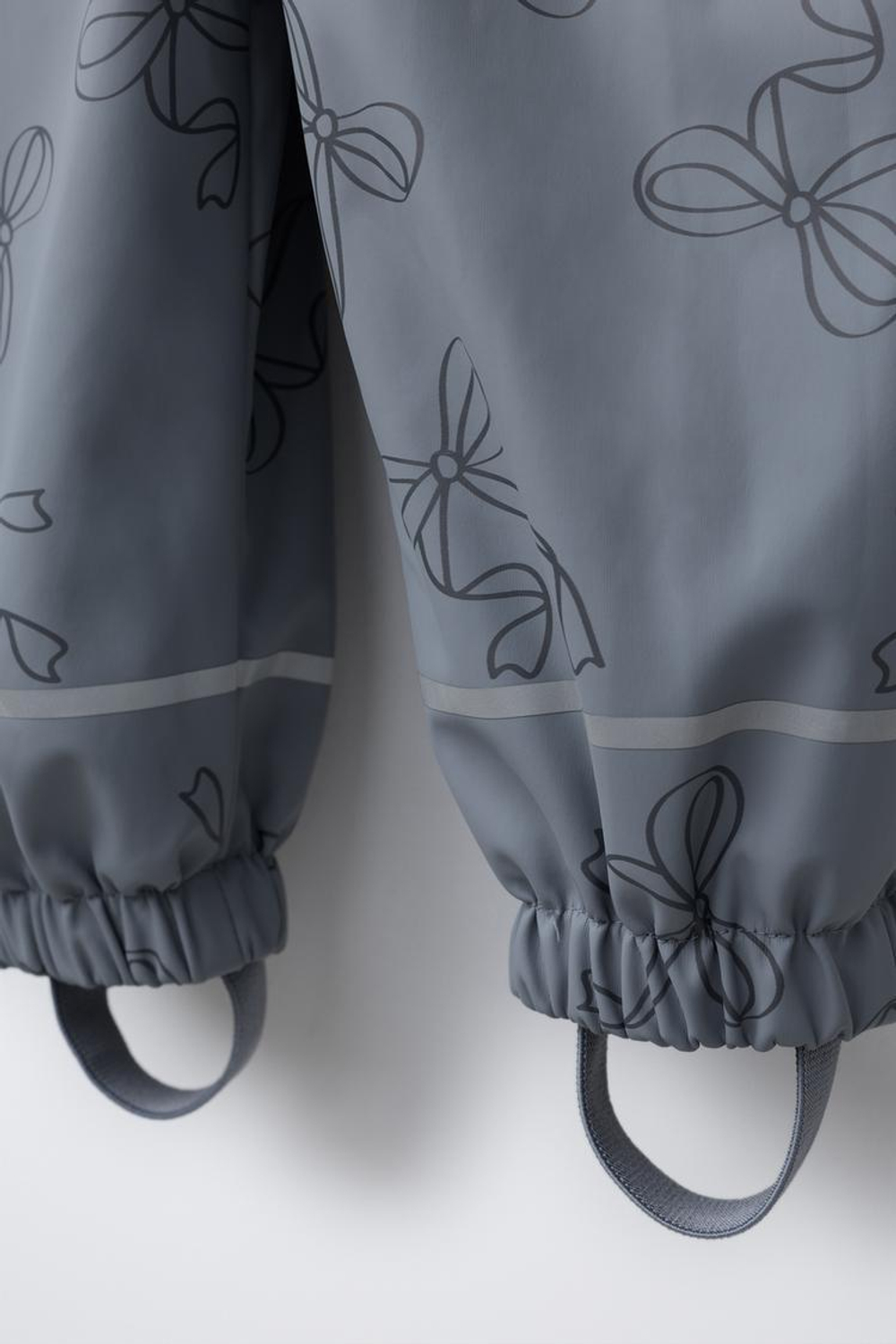 ZARA ПРОРЕЗИНЕННЫЙ КОМБИНЕЗОН С ПРИНТОМ WATER RESISTANT, ВЫЦВЕТШИЙ СИНИЙ