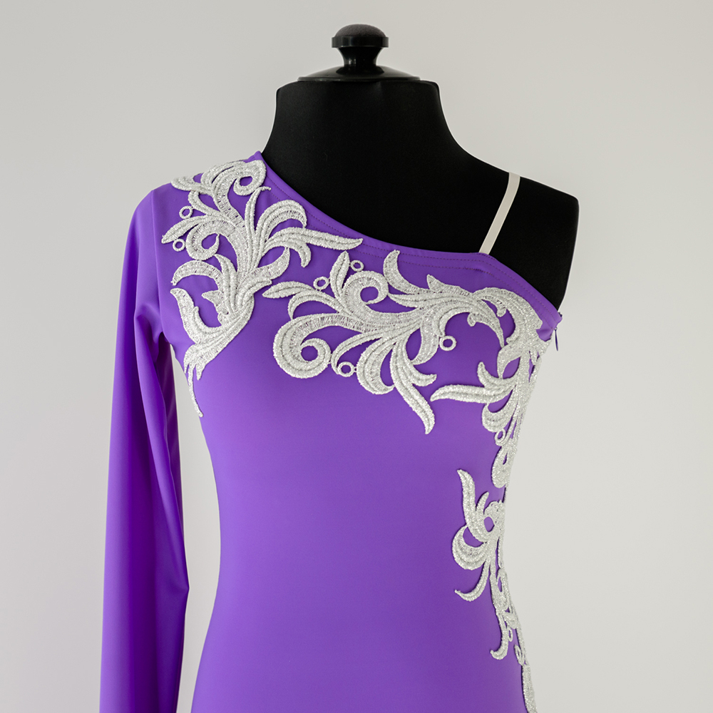 танцевальная одежда