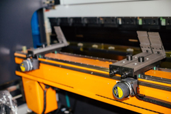 Гидравлический листогибочный пресс с ЧПУ B-Power P 100/2500