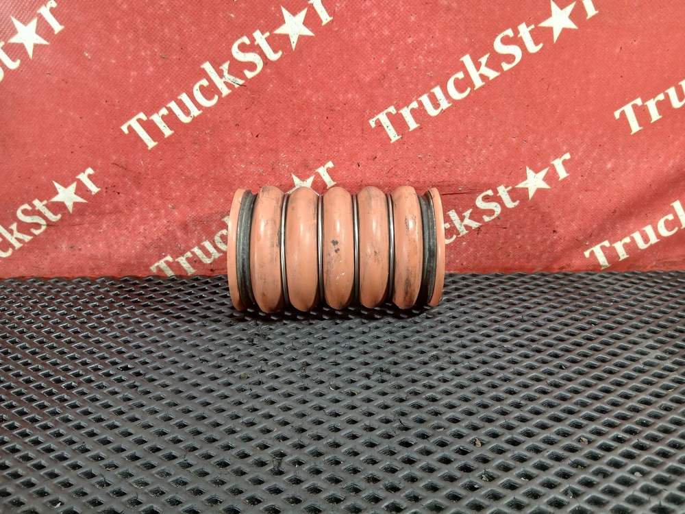 Патрубок интеркулера