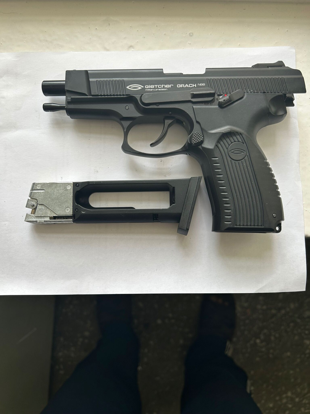 Пневматический пистолет GRACH