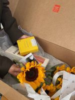 Цветочный бокс с подсолнухами