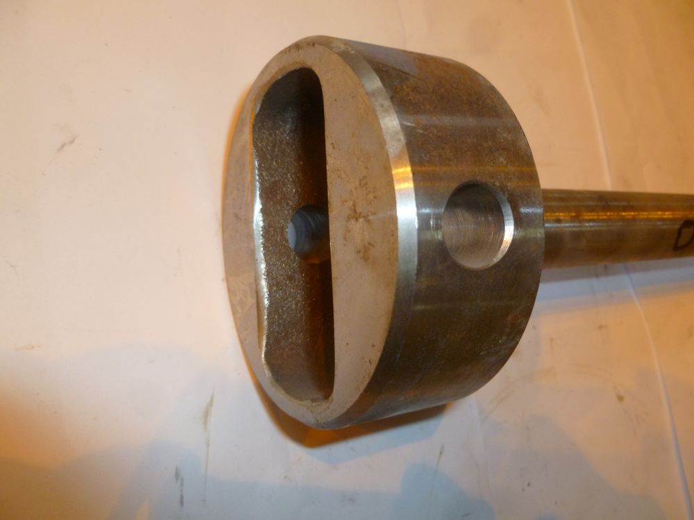 Шток толкатель пружин с опорой RM80H/Piston Rod