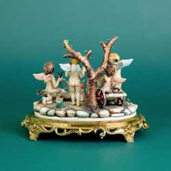Винтаж: Фарфоровая мануфактура Capodimonte «Ангельский Хор»