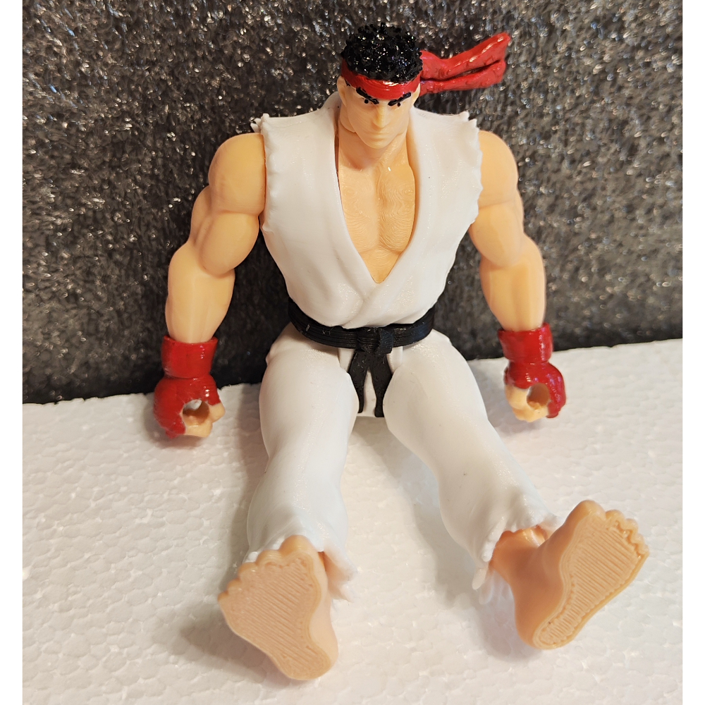 Подвижная фигурка «Рю» (Street Fighter) — коллекционная 3D-печать, белое кимоно, красная повязка