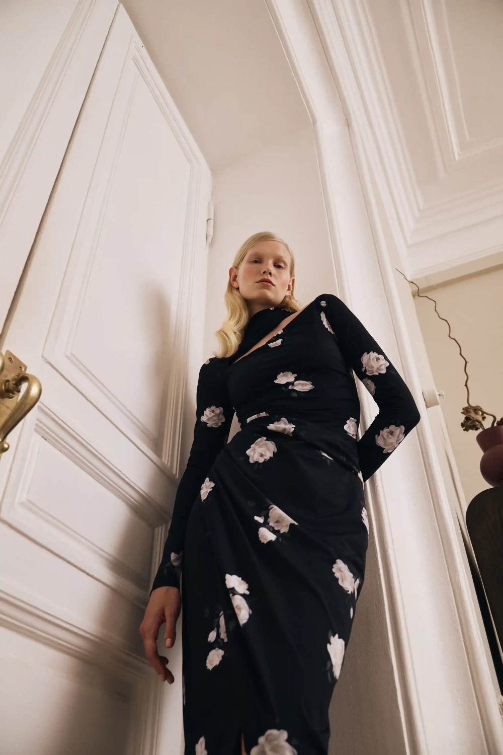 Jennifer midi, платье миди с длинным рукавом из черного бифлекса с цветочным принтом