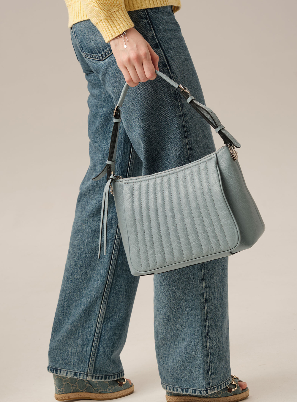 Кожаная сумка Azaro 30796 серое небо