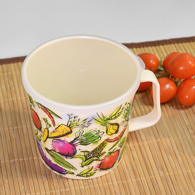 Контейнер-кружка 0,75л "Овощной микс" (светло-бежевый)