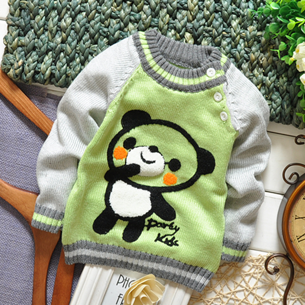 Джемпер детский с диагональной застежкой на пуговицы и изображениями животных