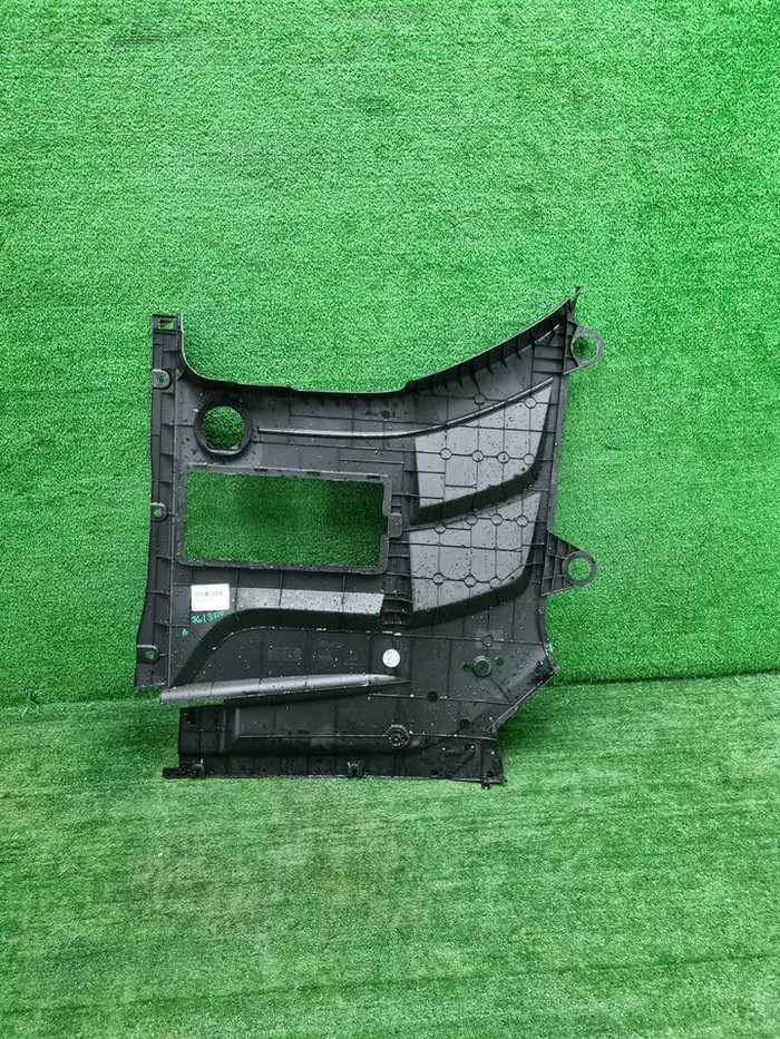 Накладка моторного отсека Geely Tugella (19-24)