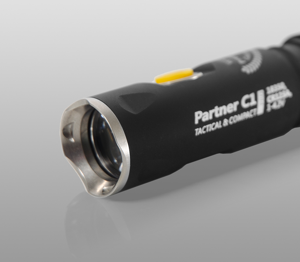 Тактический фонарь Armytek Partner C1 Pro