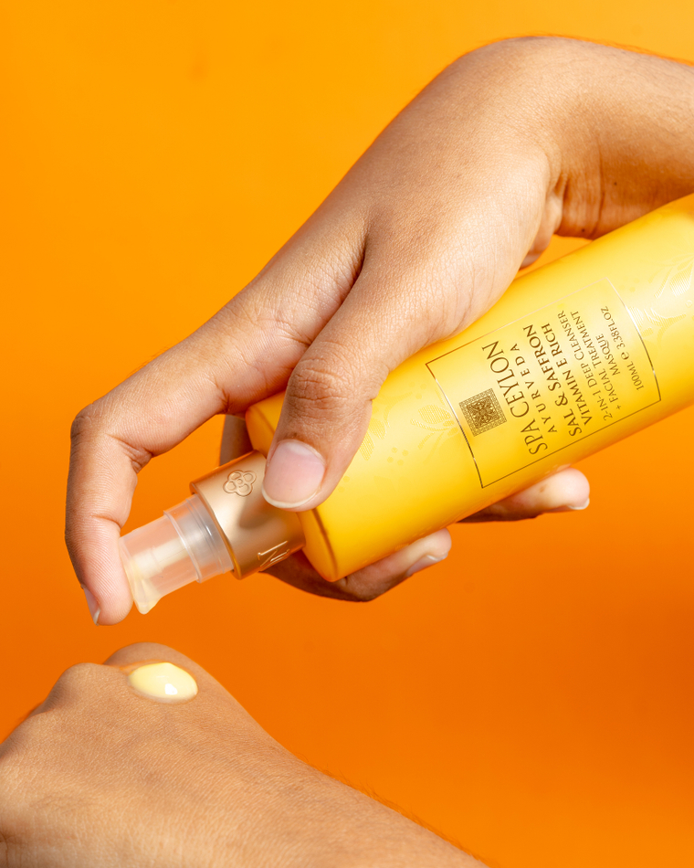 Обогащенный витамином Е гель+ маска  для умывания "ШОРЕЯ И ШАФРАН" (100мл)