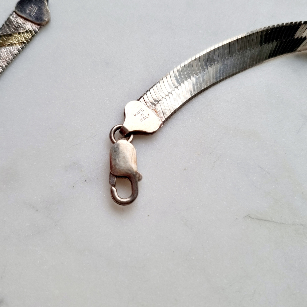 Серебряная цепочка с зигзагом