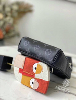 Нагрудная сумка-слинг Louis Vuitton