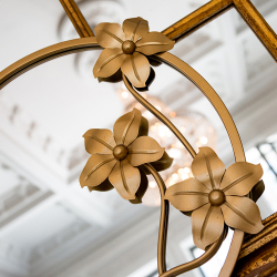 Зеркало настенное Объект мечты Эфрусси Голд