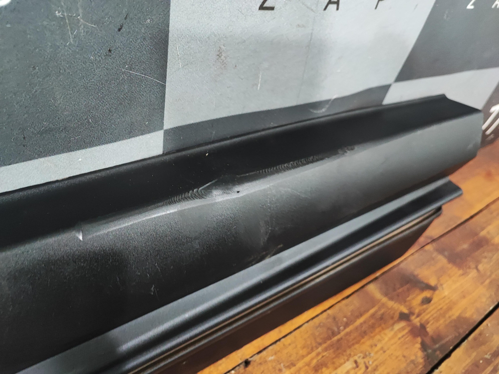 Накладка двери задней правой Lexus RX 4 15-22 Б/У Оригинал 7507548140