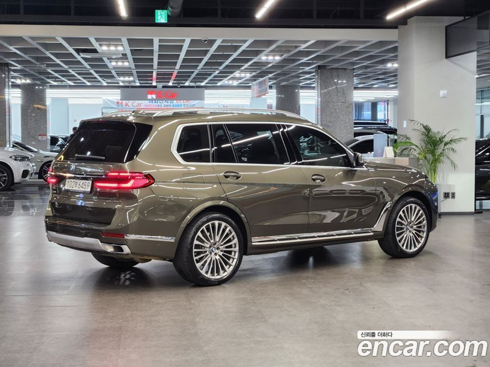 BMW X7 (G07) xDrive 40i Design Pure Excellence 6-и местный (02.2023)