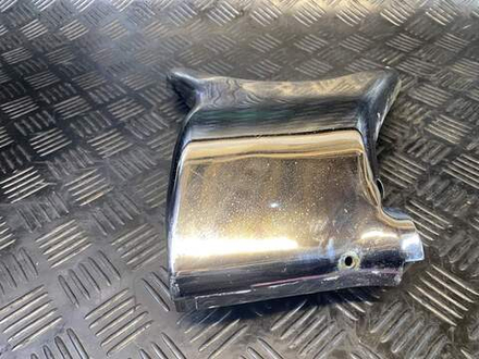 Крышка рамы левая Suzuki Intruder VS750 VR51A