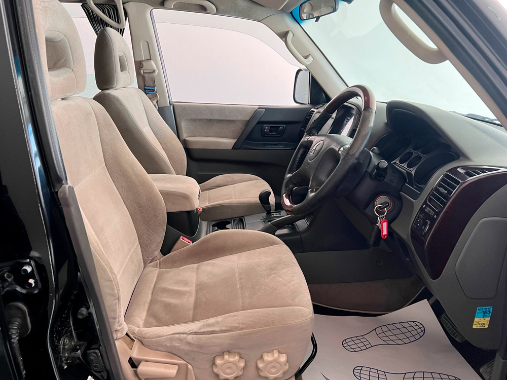 Mitsubishi Pajero, 2002 год