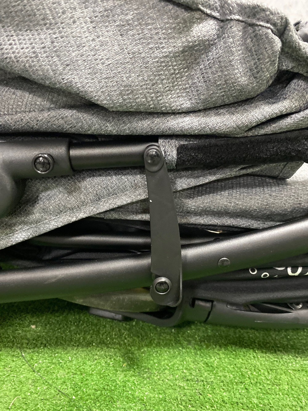 Коляска детская MOWBaby "CROSS" RA089 Gold Grey