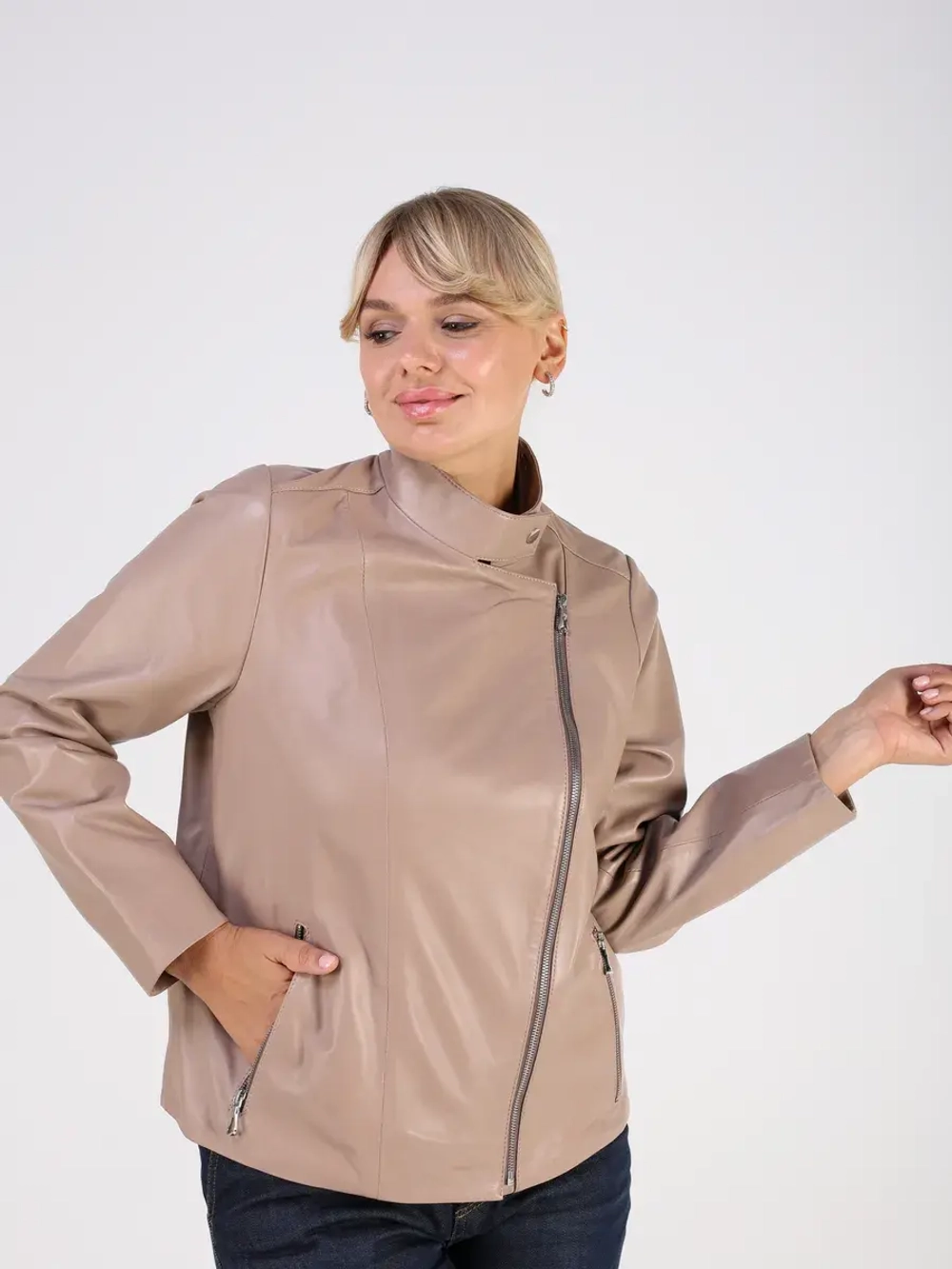 Кожаная куртка демисезонная косуха