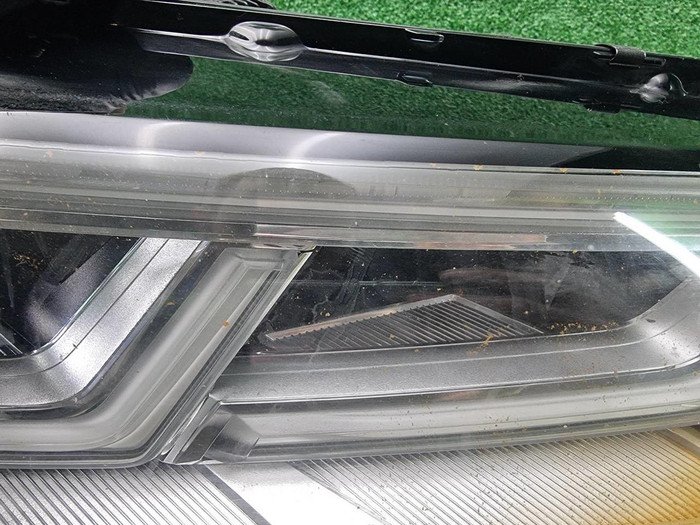 Фара правая Audi Q5 2 80A (2017-2020) LED