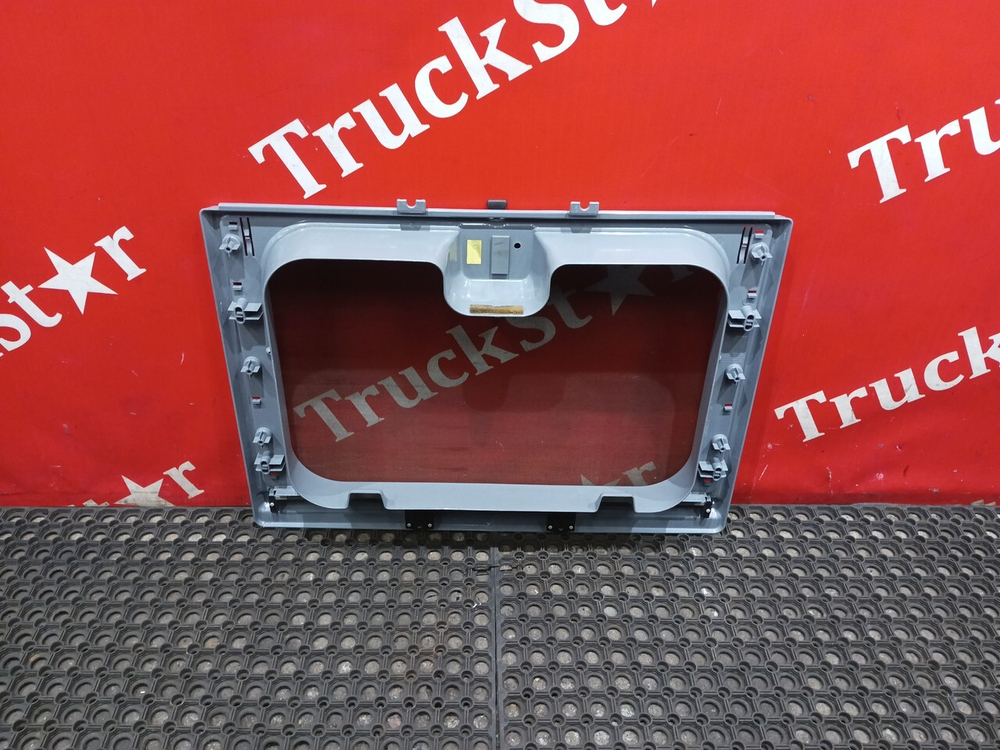 Накладка люка внутренняя