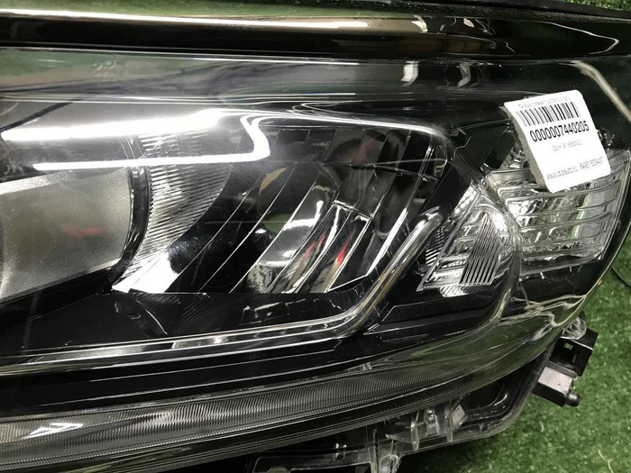 Фара левая Toyota LC Prado 150 (2017-н.в.) LED