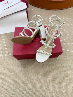 Valentino Rockstud Sandal 9 cm