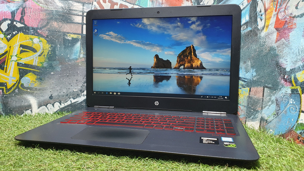 Ноутбук HP i7-7/8Gb/GTX 1050 Ti 4Gb/FHD/15-ax256tx/Windows 10