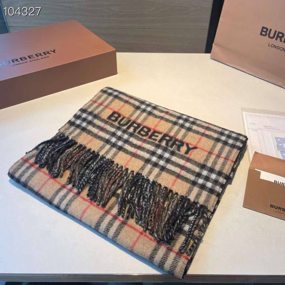 Шарф Burberry