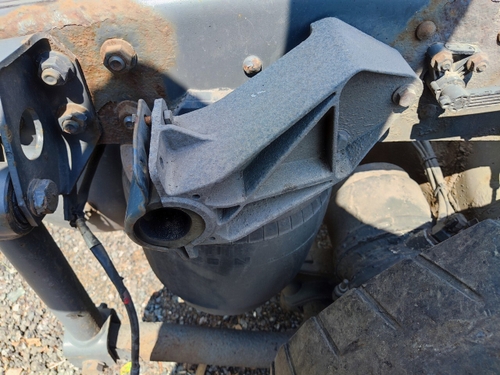 Кронштейн крыла заднего