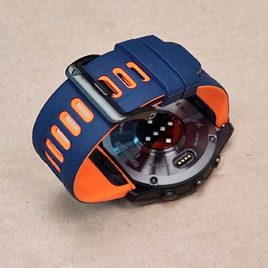 Ремешок силиконовый двухцветный 26 мм для Garmin Fenix 7x/6x/5x/5x plus/3, Descent, Tactix, Enduro, D2,  Instinct 2X