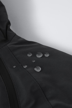 ZARA ВОДООТТАЛКИВАЮЩАЯ И ВЕТРОЗАЩИТНАЯ КУРТКА RECCO® SYSTEM — SKI, ЧЕРНЫЙ