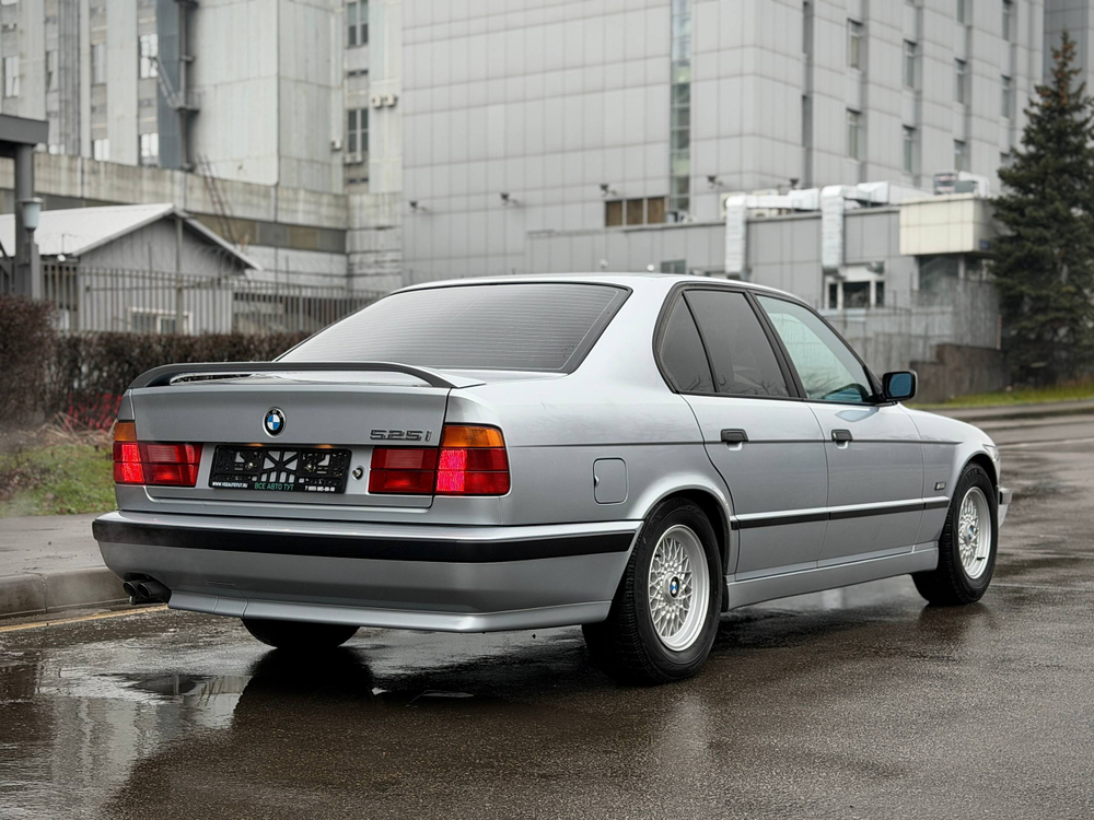 BMW 525i
