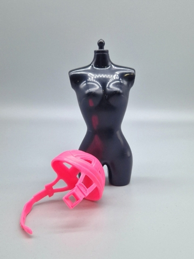 Аксессуар для куклы Барби винтаж - шлем 0715