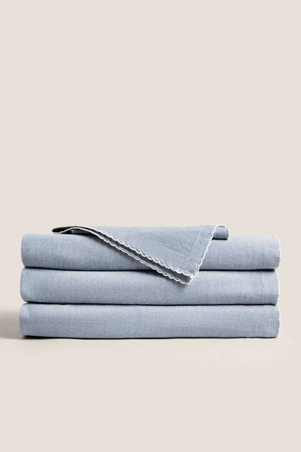 ZARA HOME СКАТЕРТЬ С ЗУБЧАТЫМИ КРАЯМИ, СИНИЙ