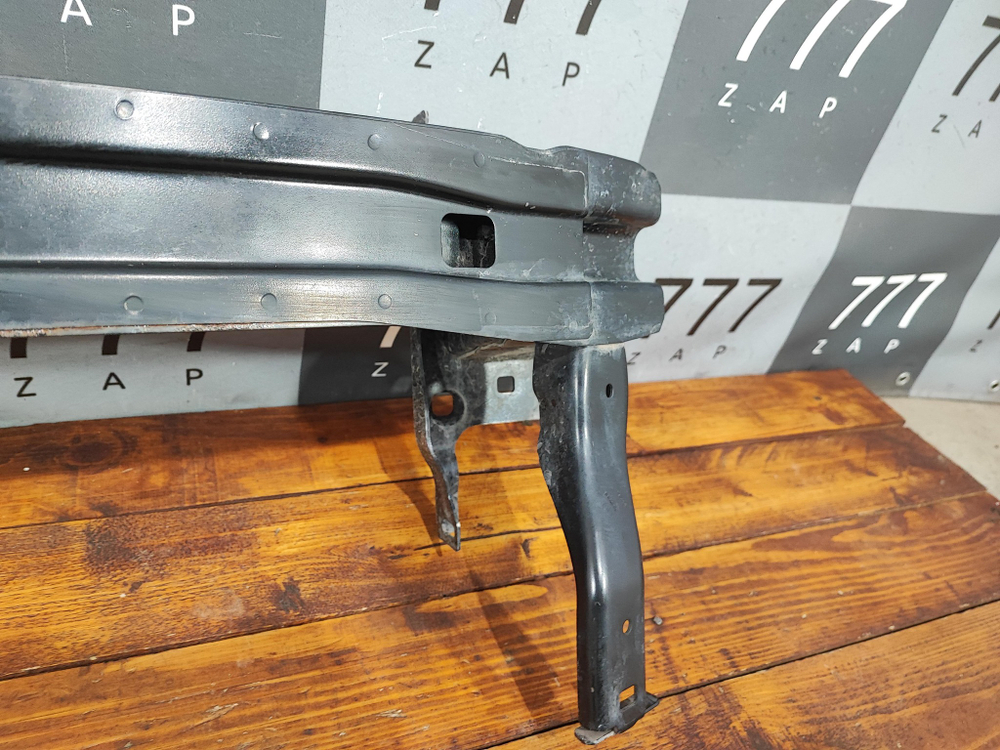 Усилитель переднего бампера Skoda Karoq 17-нв Б/У Оригинал 57A807119