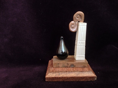 Нефтяная вышка с каплей нефти, до 7 см., бивень мамонта