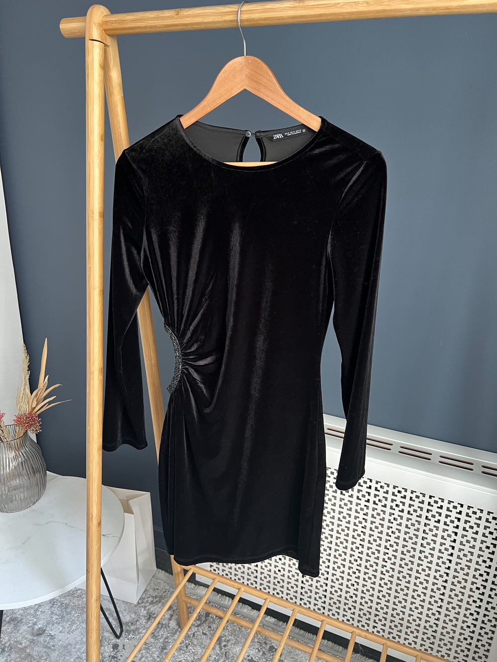 Бархатное платье Zara, S