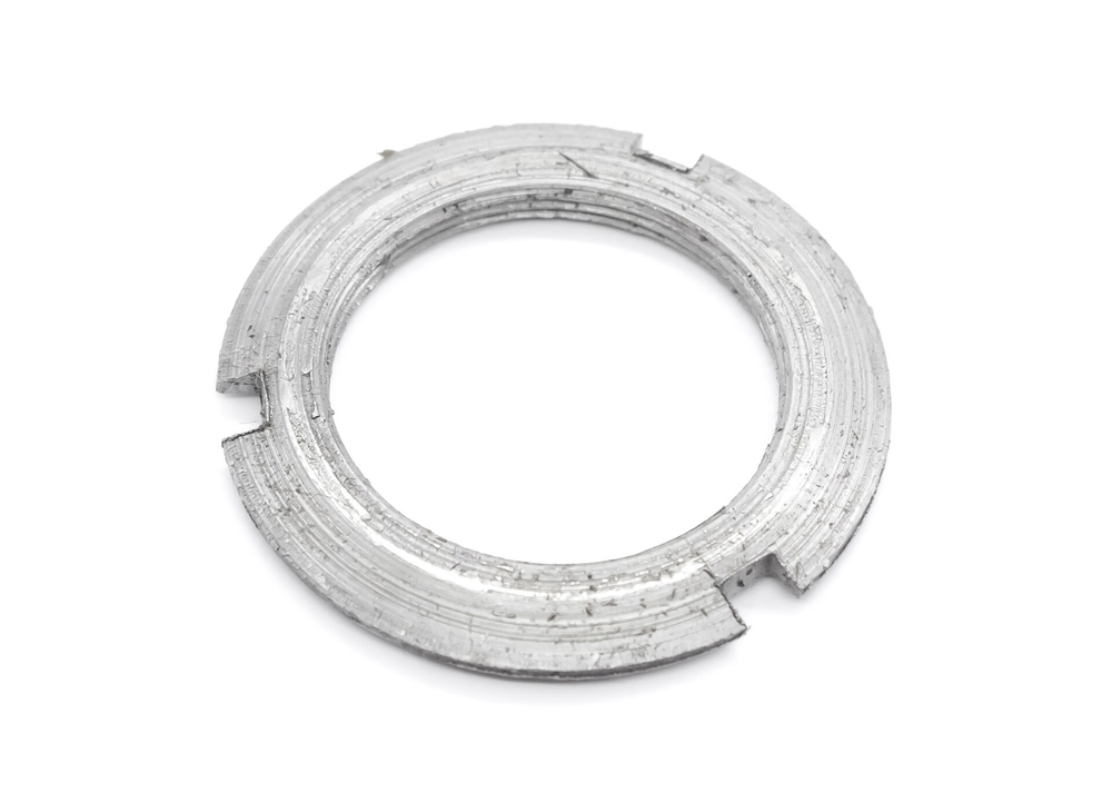 Гайка крепления подшипника вала колесного редуктора левая (резьба прав.)(min 5) **