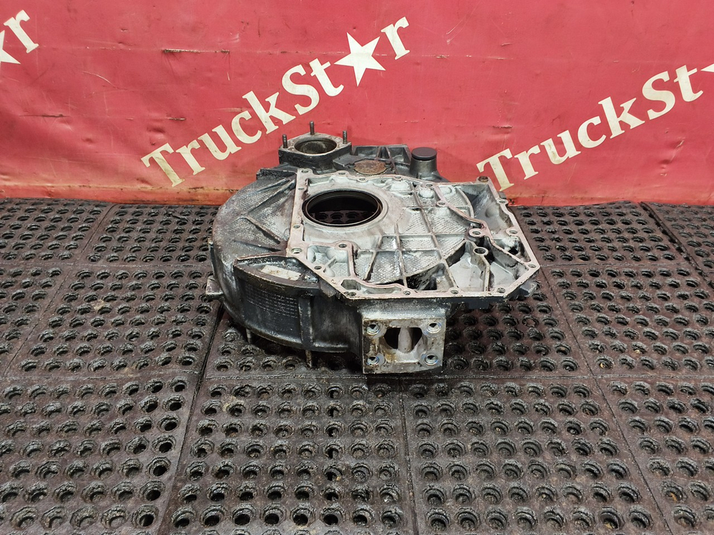 Кожух маховика