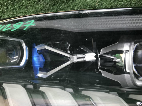 Фара правая Audi Q7 2 (2019-2024) Laser