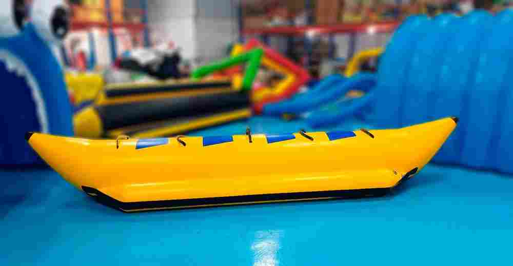 Банан, мест для посадки: 4, усиление дна "Ультра"