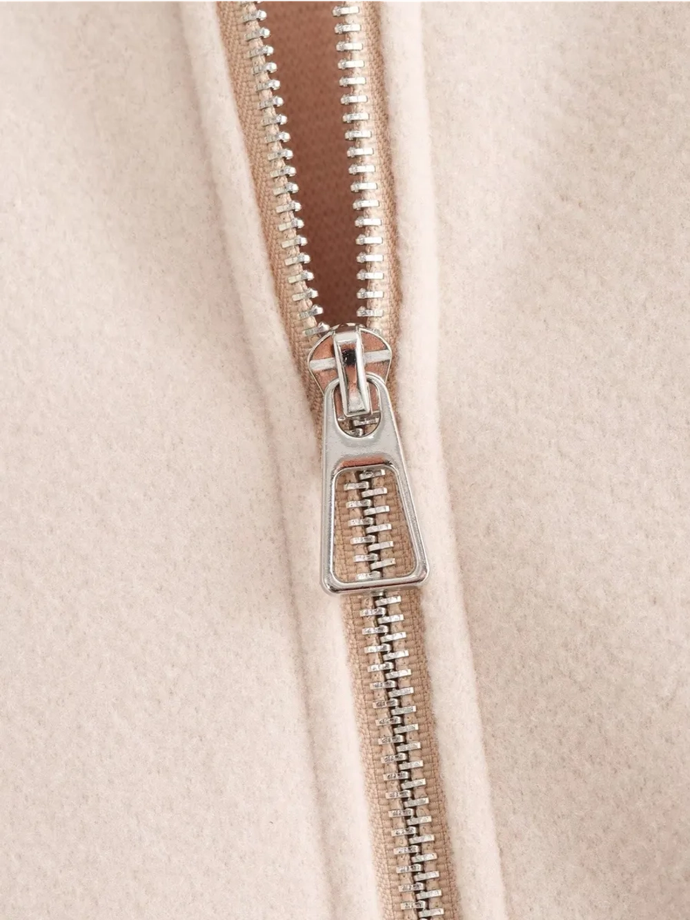 Куртка-бомбер оверсайз