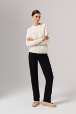 23169 Джемпер женский (молочный)